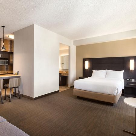 Residence Inn Denver City Center Exteriör bild